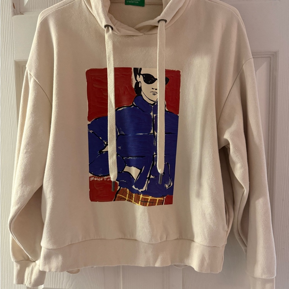 United Colors Of Benetton Cream Hoodie with Bold Graphic